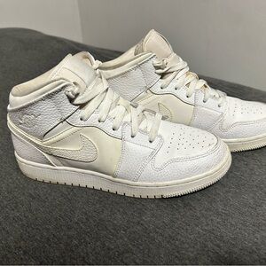 Nike Air Jordan 1 Mid White Sneakers